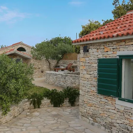 House Lori Tatil Evi *